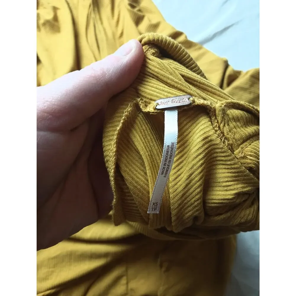 Free‎ People Blouse Top Yellow Cross Open Back Long sleeve Light Weight Rib XS